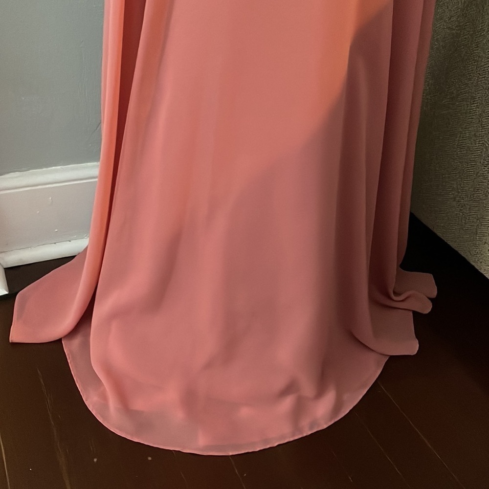 Women's David’s Bridal Chiffon The Daydream Dress V-Neck Bridesmaid Formal Dress - Picture 6 of 15
